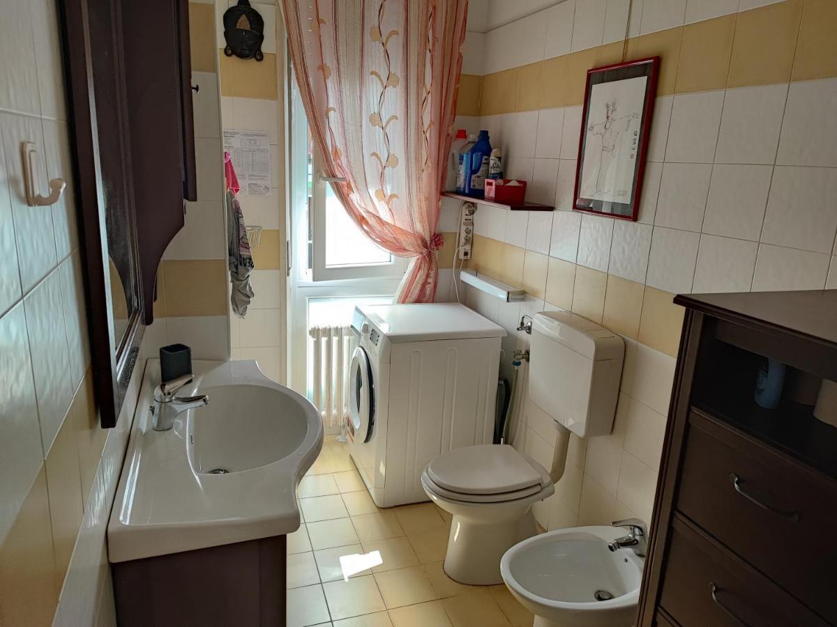 Appartamento Chic Vista Lago - Casa Janis Verbania Eksteriør billede